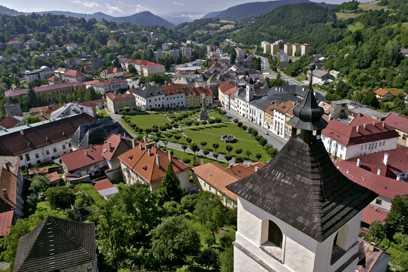 Štefánik square - the main square in Kremnica