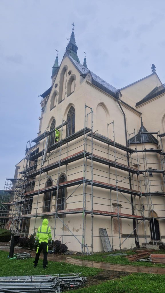 Oznam pre návštevníkov Mestského hradu v Kremnici.