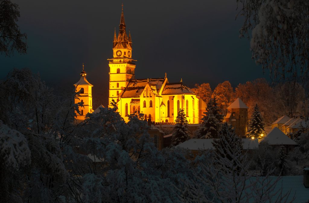 Oznam pre návštevníkov múzea.