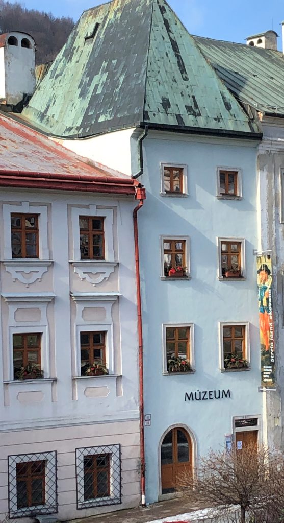 Meštiansky dom s výstavou streleckých terčov zatvorený.