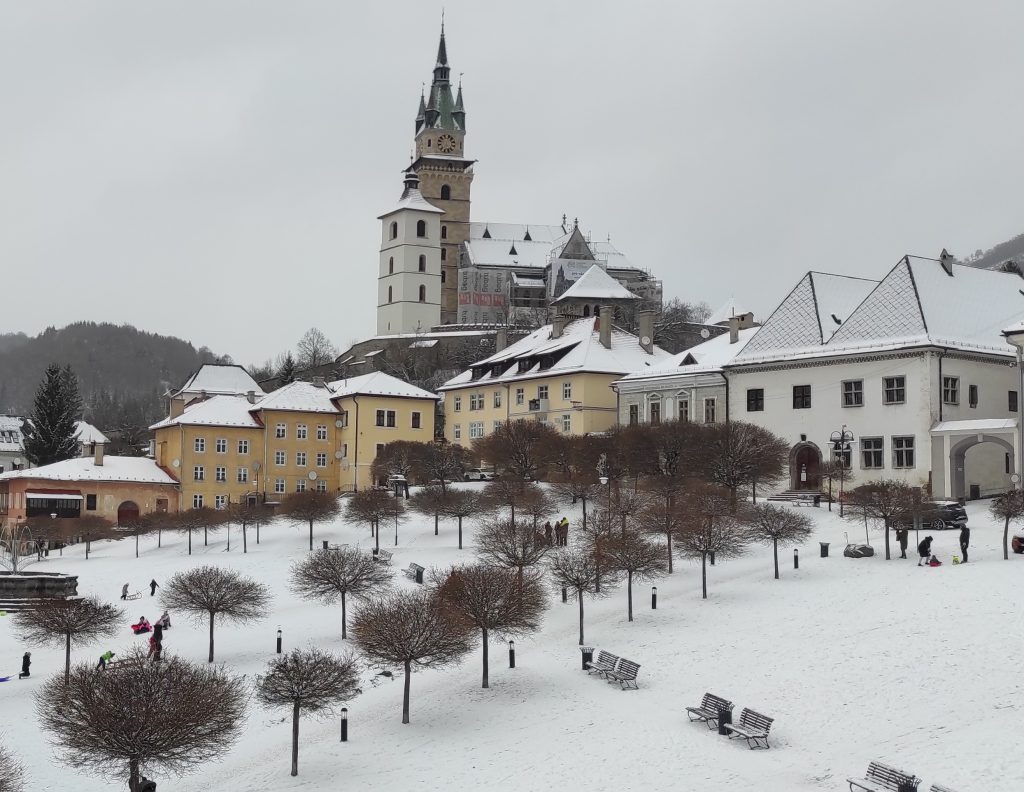 Obnova Kostola sv. Kataríny naberá po zime nový dych.